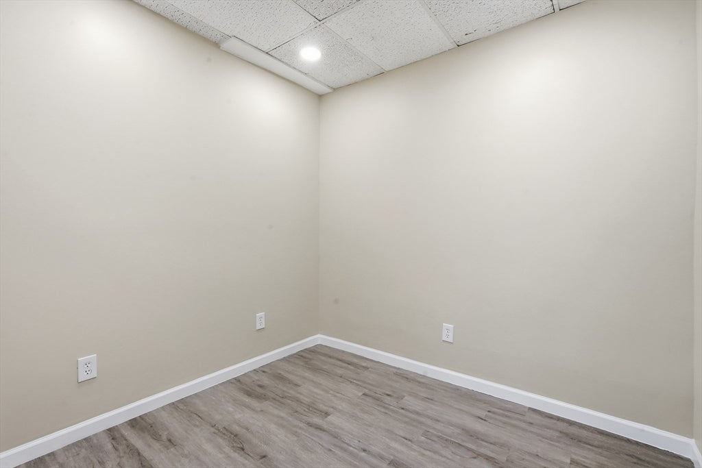 1036 Chicopee St, Chicopee, MA Photo #27