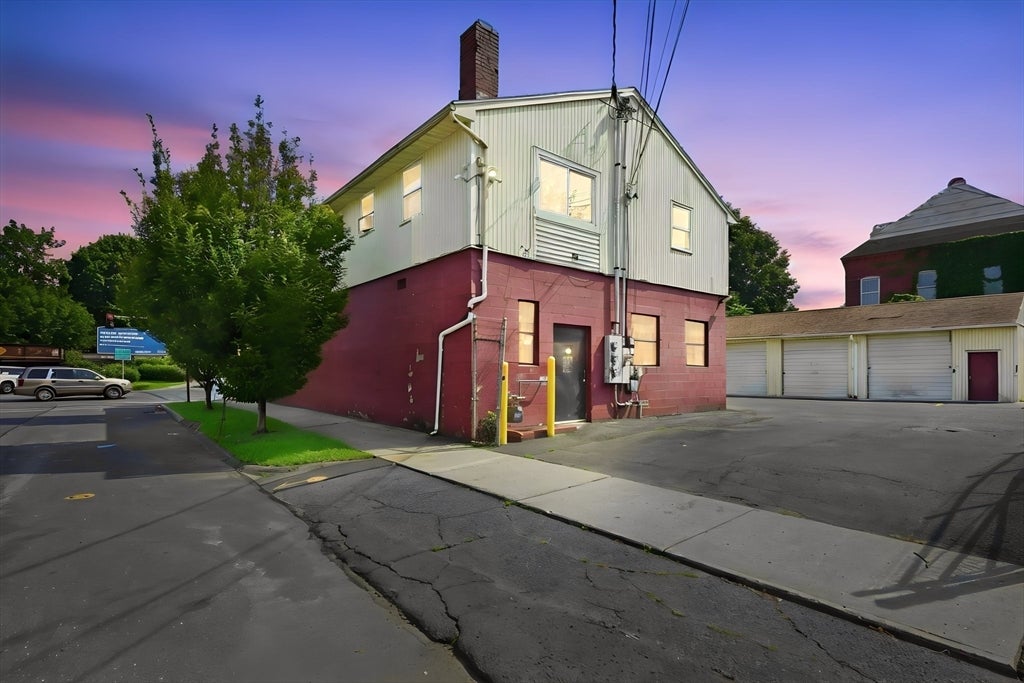 1036 Chicopee St, Chicopee, MA Photo #28