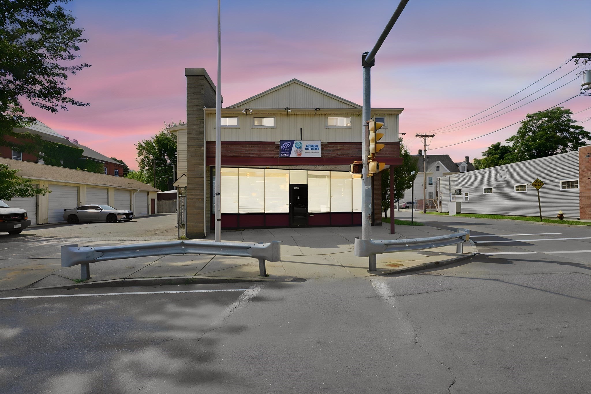 1036 Chicopee St