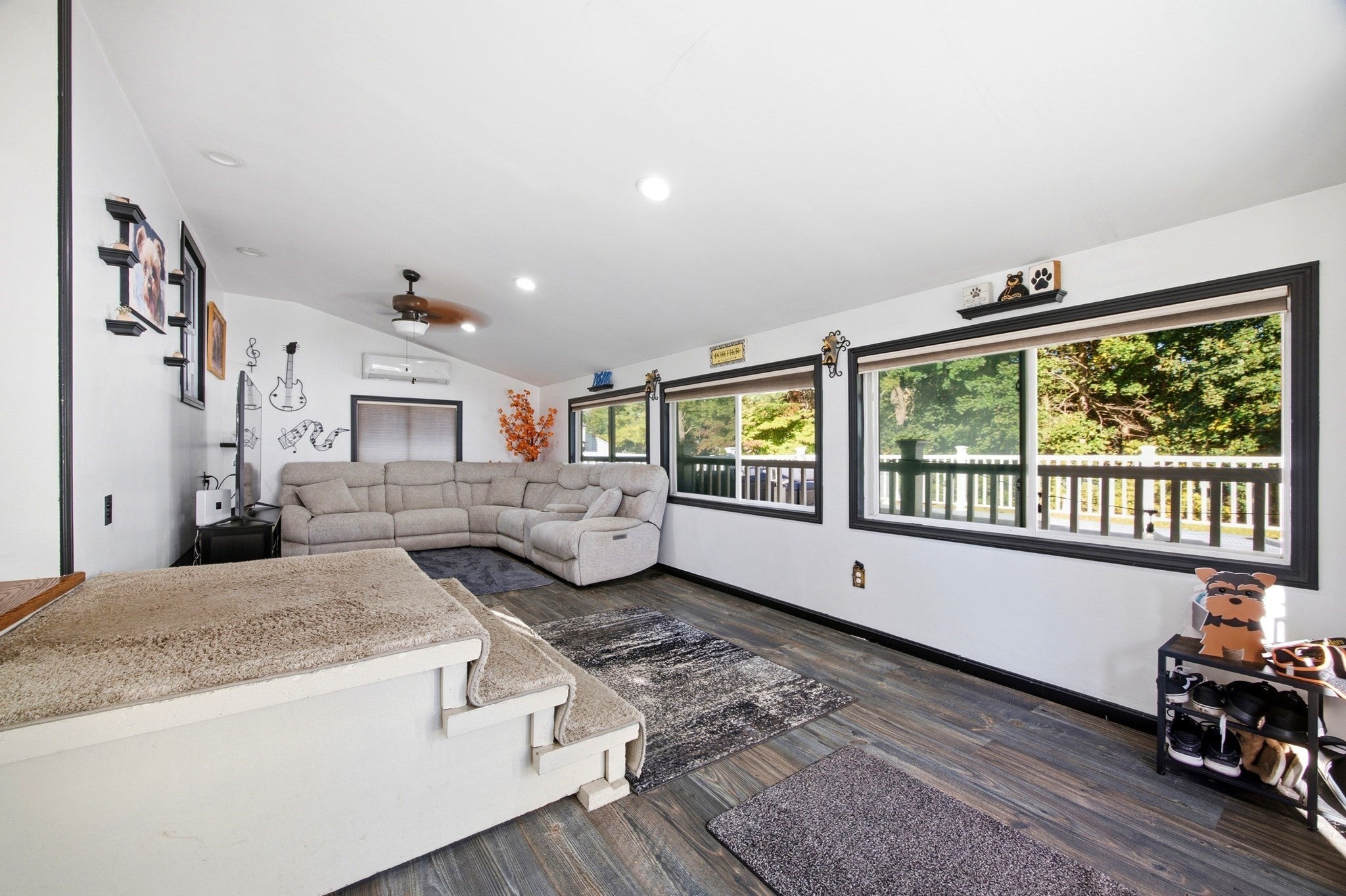 11 Anne St, East Longmeadow, MA Photo #4