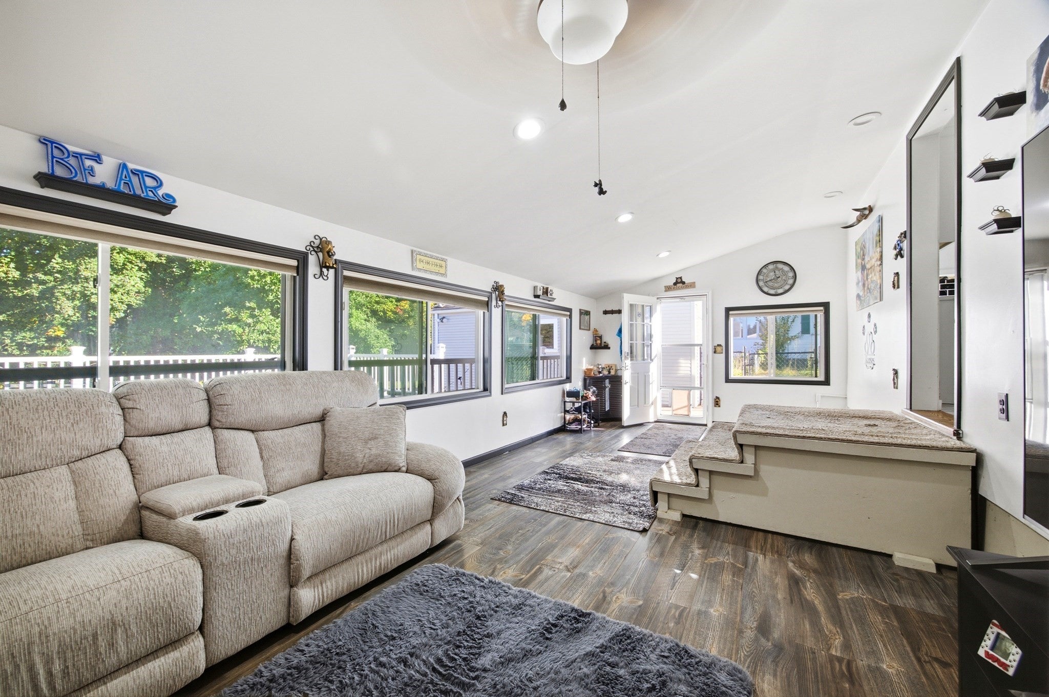 11 Anne St, East Longmeadow, MA Photo #3