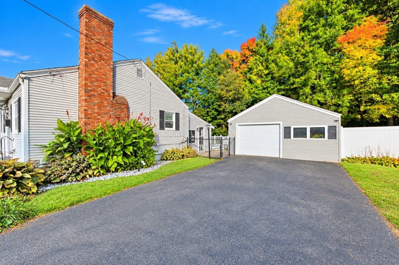 11 Anne St, East Longmeadow, MA Photo #2