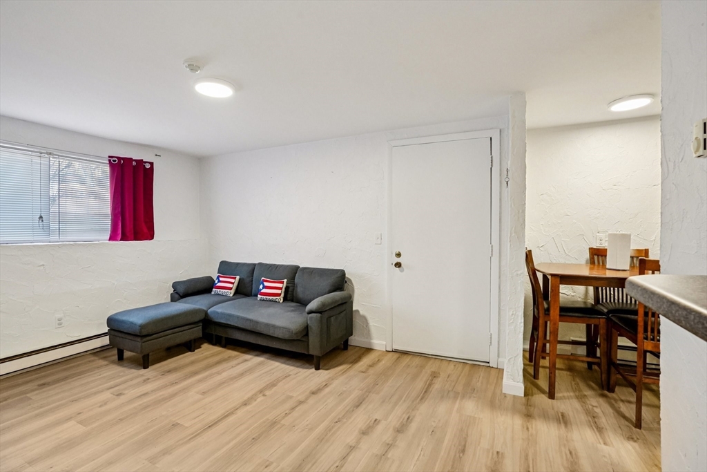 208 Swanson Rd 526