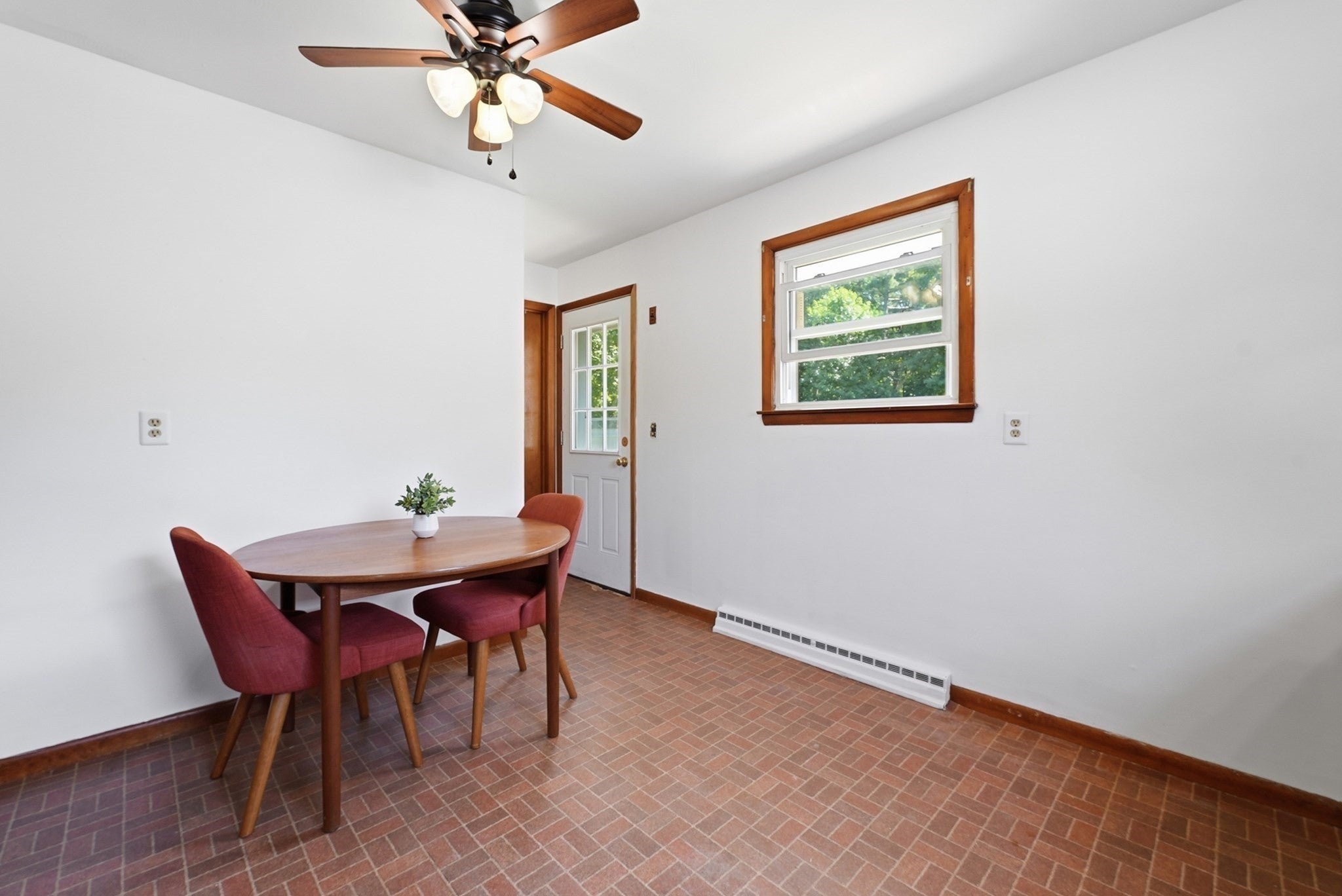 956 Ryan Rd, Northampton, MA, 956 Ryan Rd, Northampton, MA Photo #5