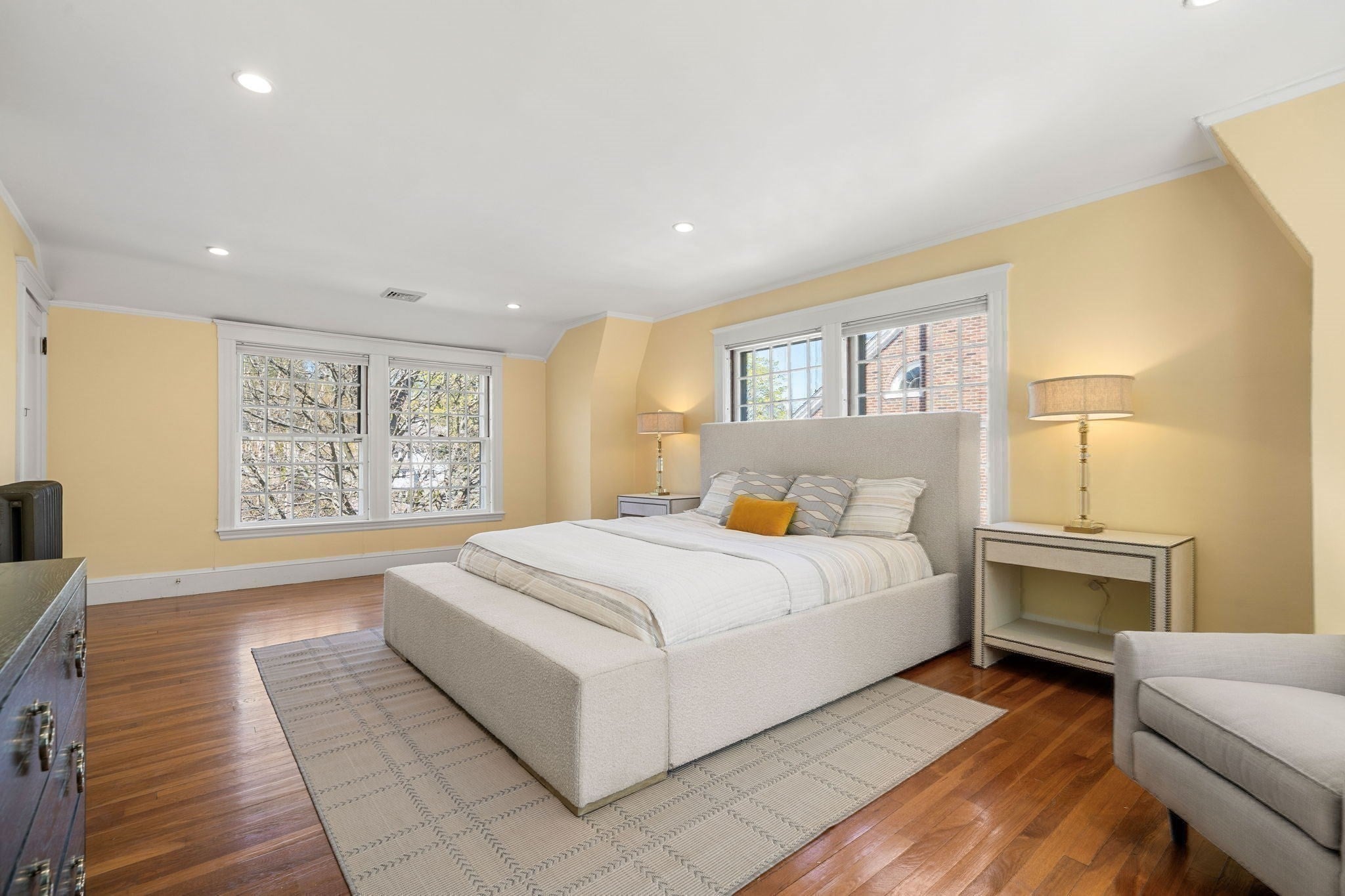 292 Pond St, Brookline, MA Photo #25