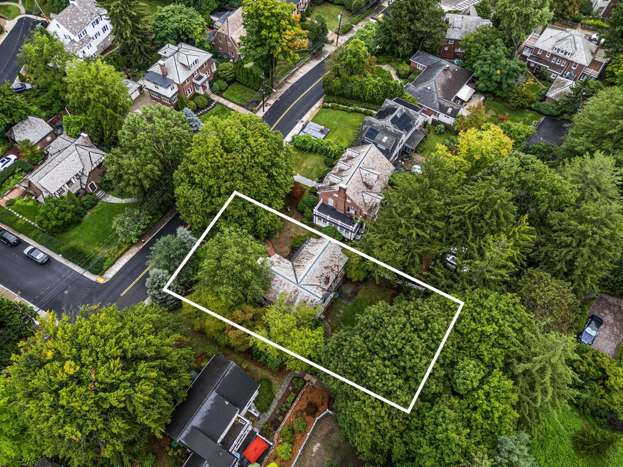 292 Pond St, Brookline, MA Photo #41
