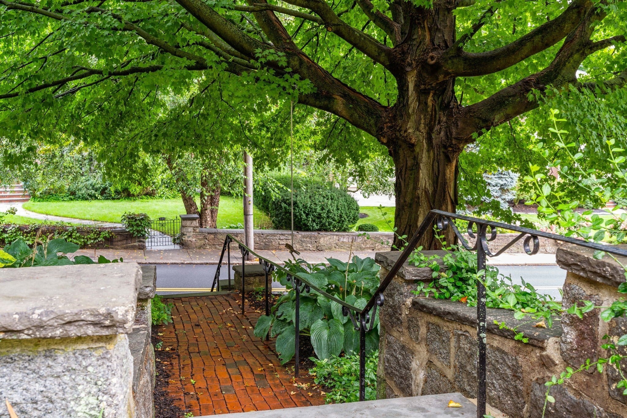 292 Pond St, Brookline, MA Photo #34