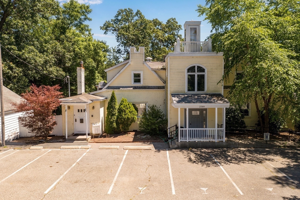 2589 Boston Road