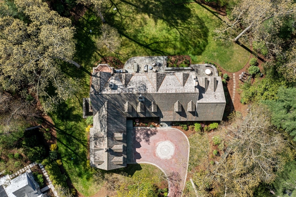 12 Winding River Circle