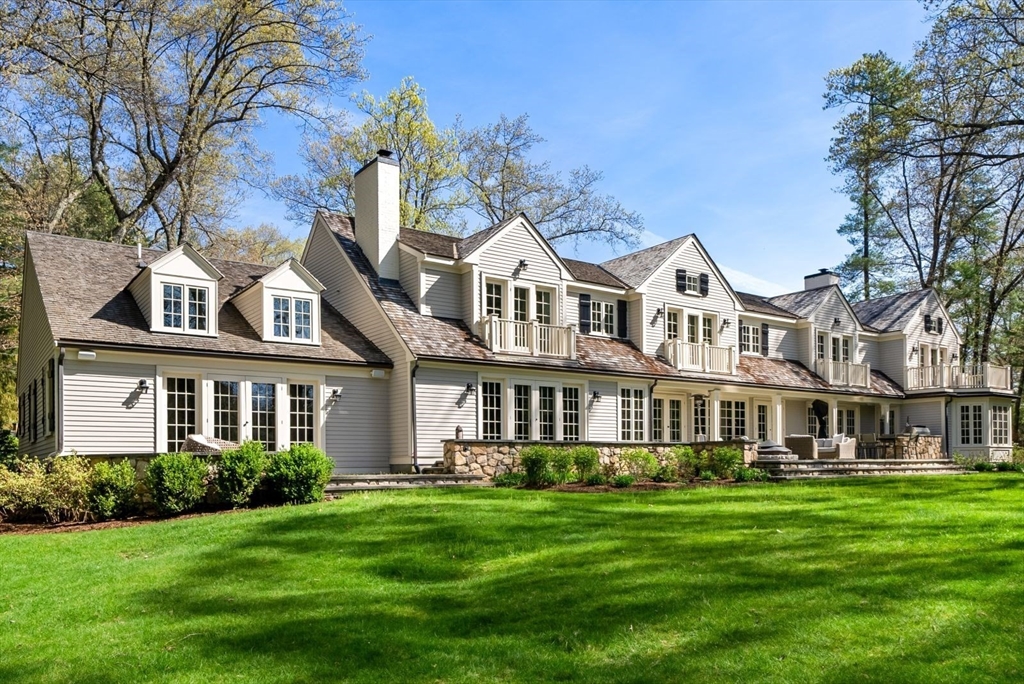 12 Winding River Circle