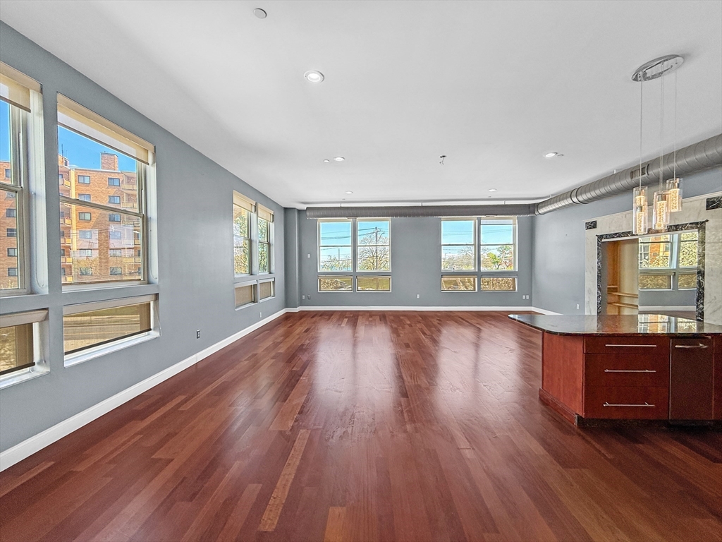 10 Ocean Ave 213