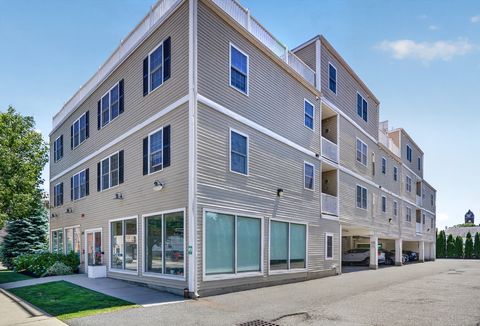 Photo of 29 Spruce St #42, Waltham, MA 02453 (MLS # 73539018)