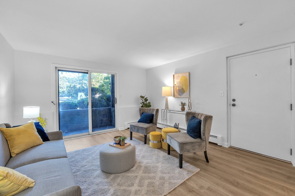 25 Pine St B
