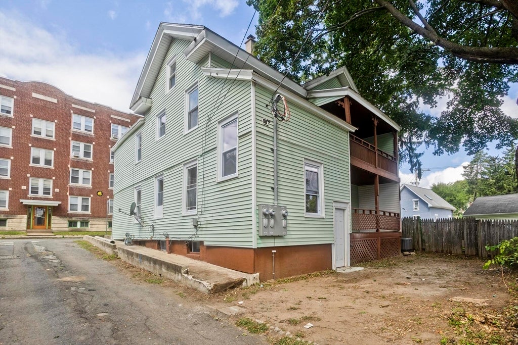 12 School St, Holyoke, MA, 12 School St, Holyoke, MA Photo #34