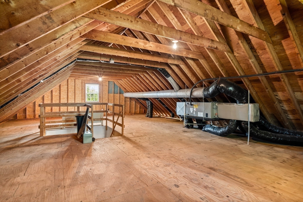 18 Taff Road, Milton, MA Photo #17