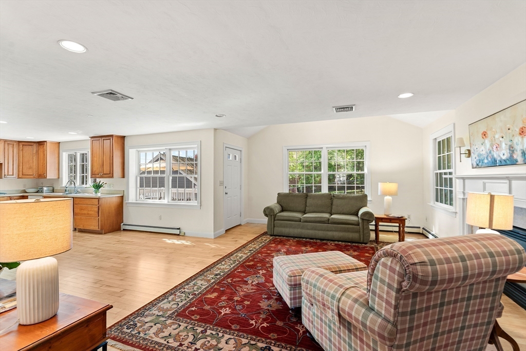 18 Taff Road, Milton, MA Photo #3