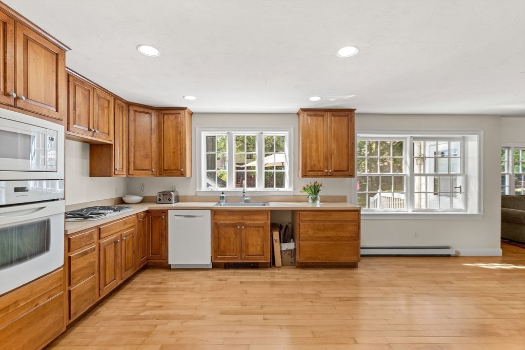 18 Taff Road, Milton, MA Photo #7