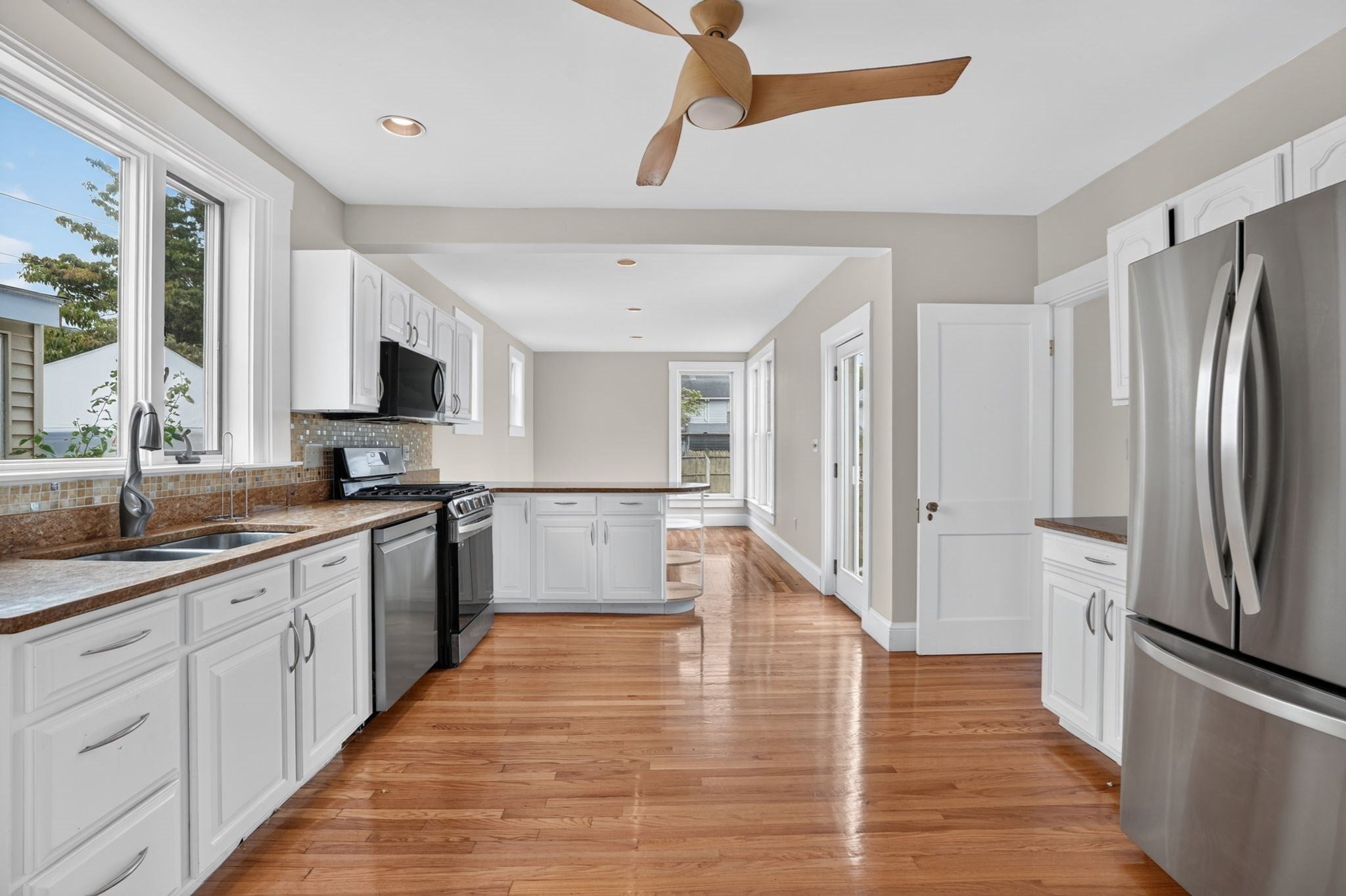 125 Wilmington Ave, Boston, MA Photo #2