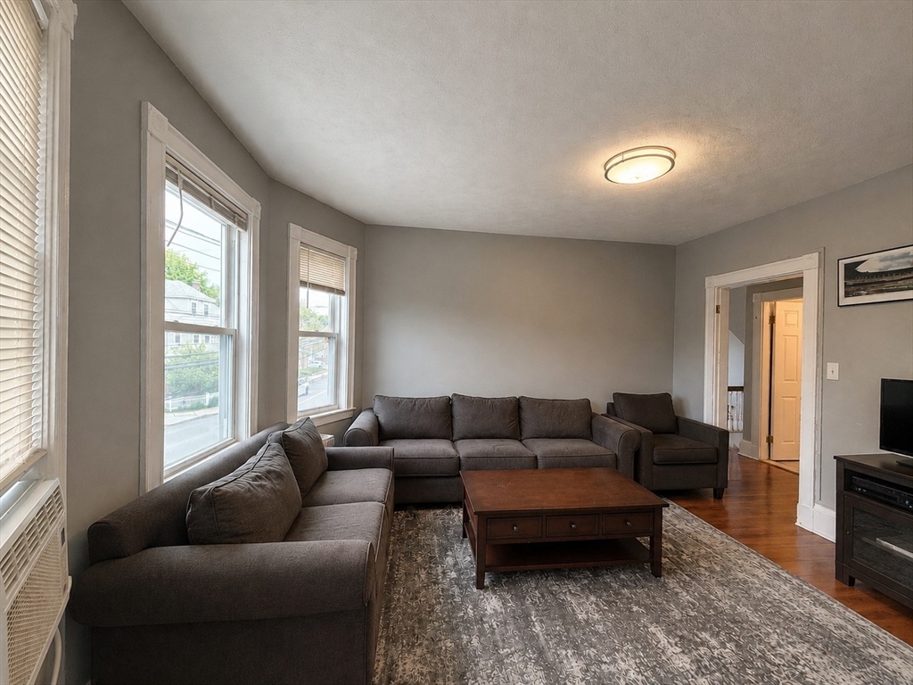 60 Fiske St 2