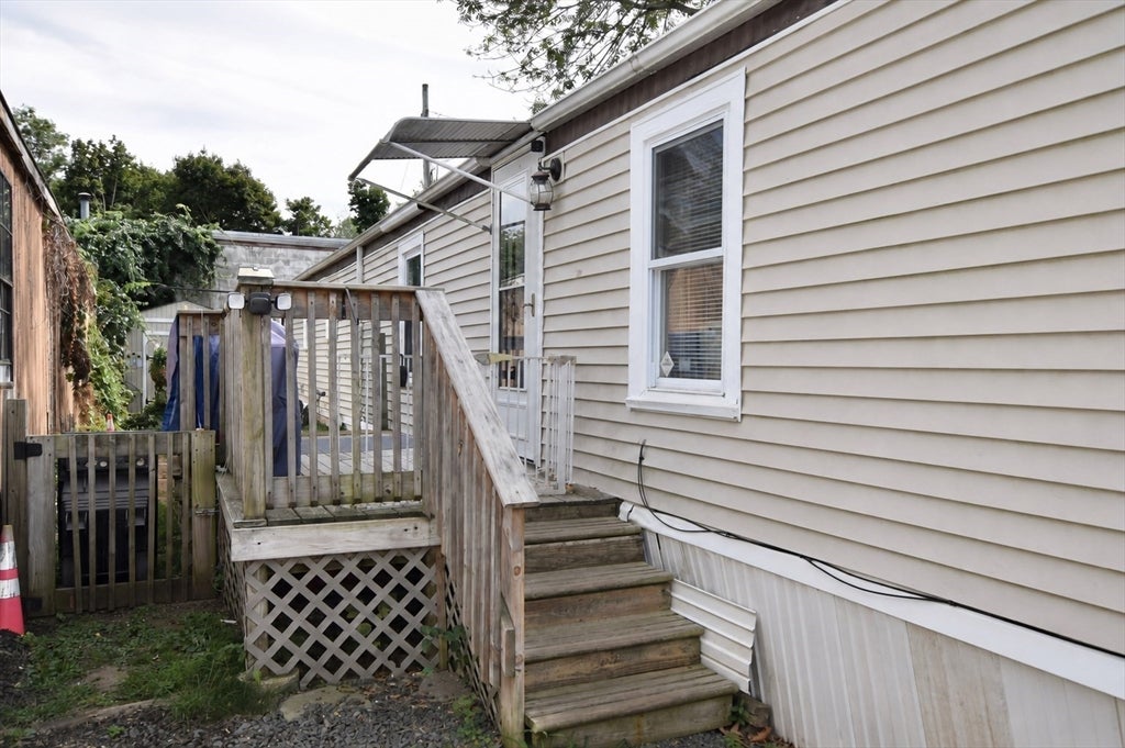170 Rockland St. 5