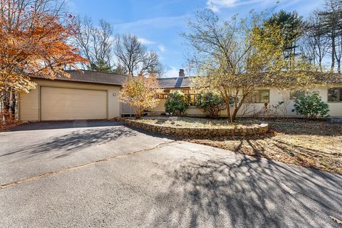 84 Davison Dr. Lincoln MA 01773