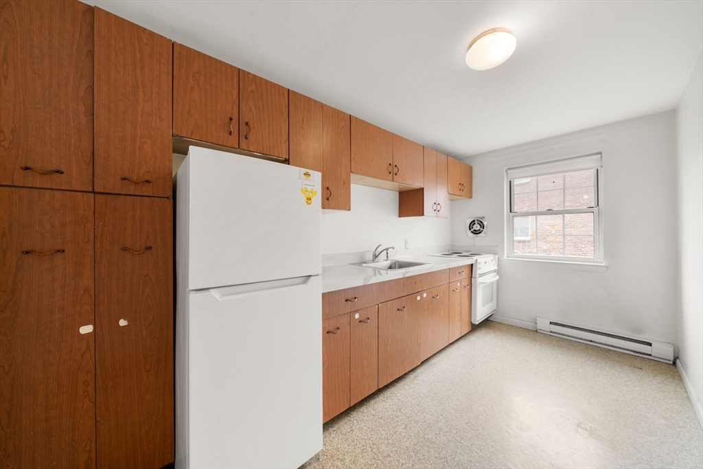 11 Colonial Village Dr #8, Arlington, MA Photo #7
