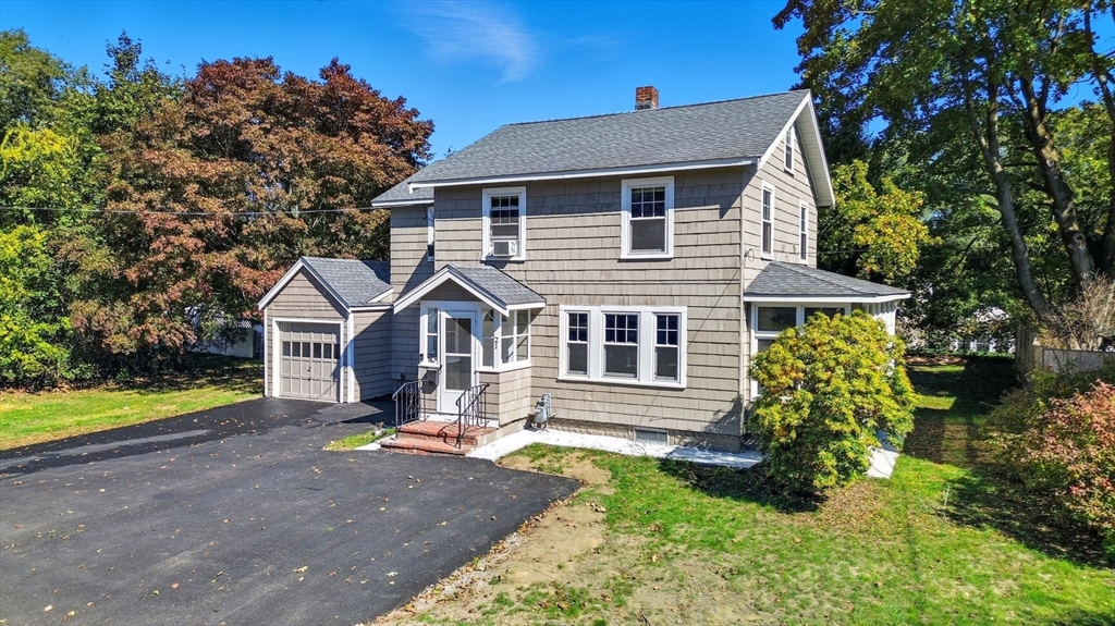 21 Gates Ave