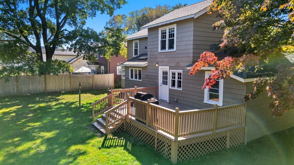 21 Gates Ave