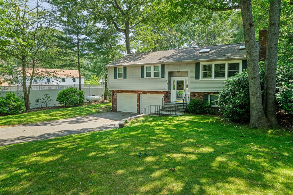 133 Russell Ln