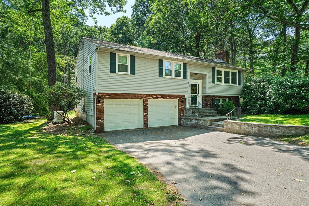 133 Russell Ln