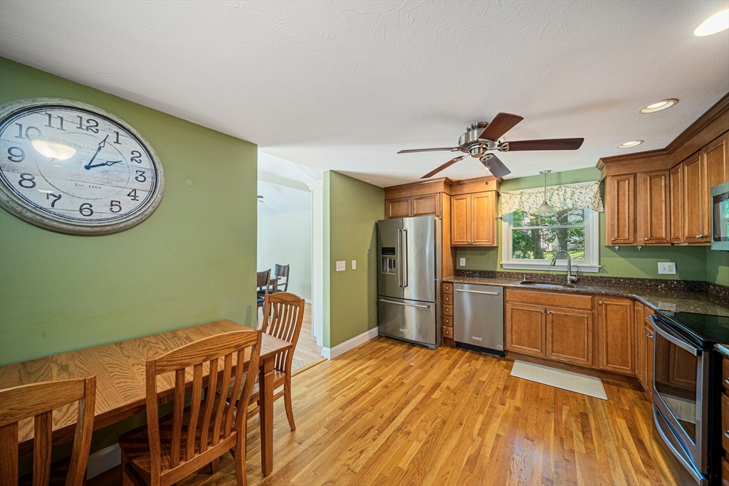 133 Russell Ln