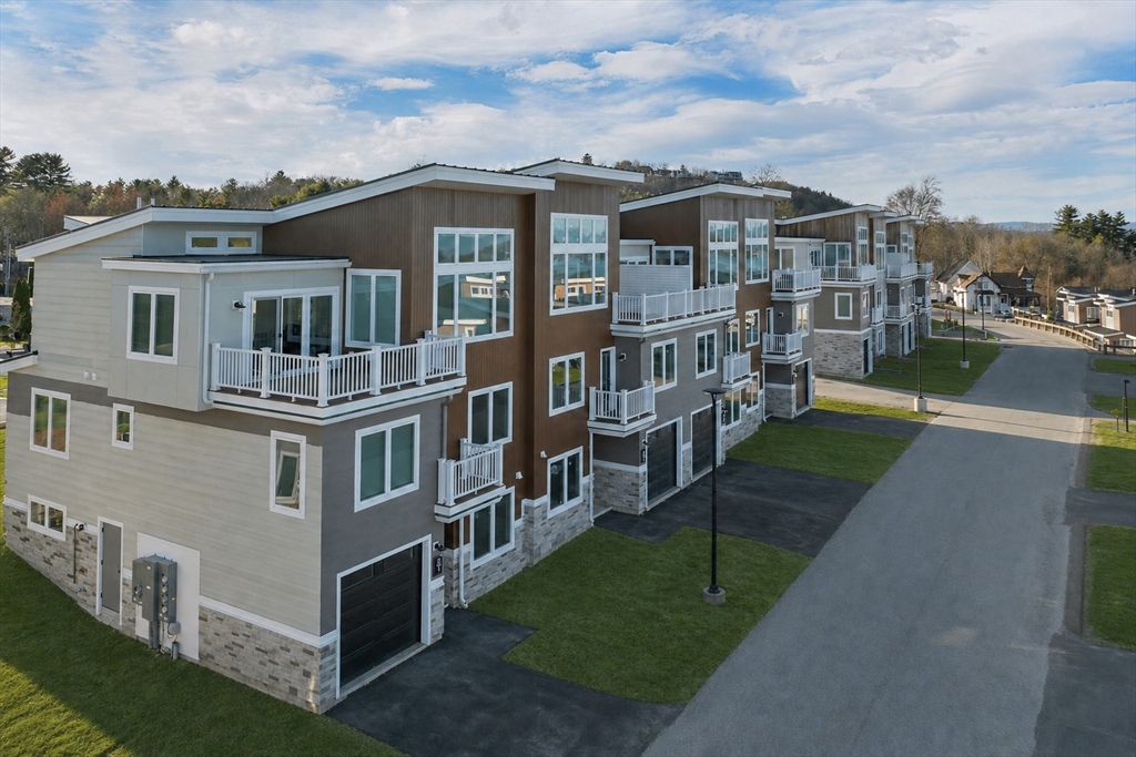 36 Vantage Point Drive 2