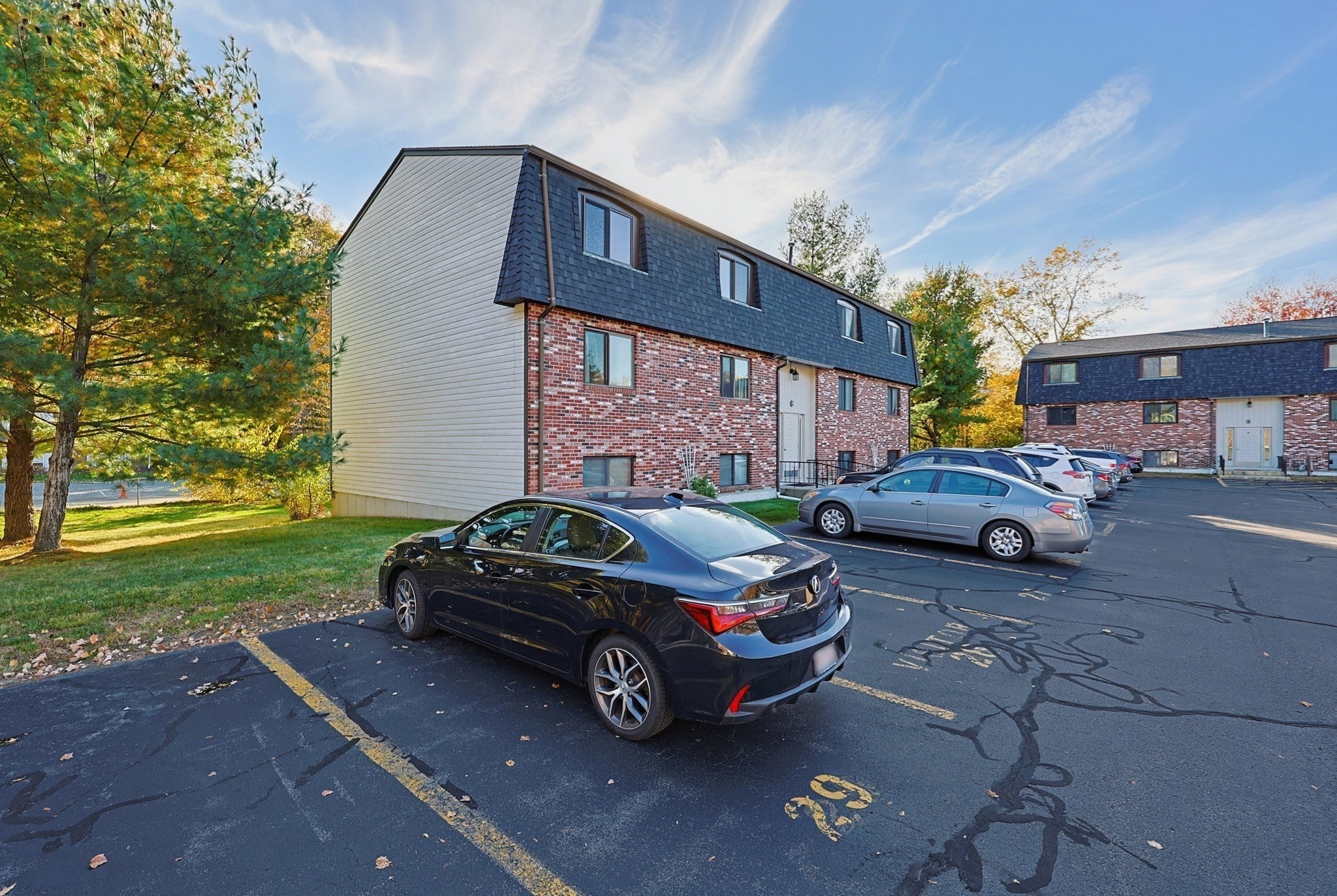 109 Maple St C3