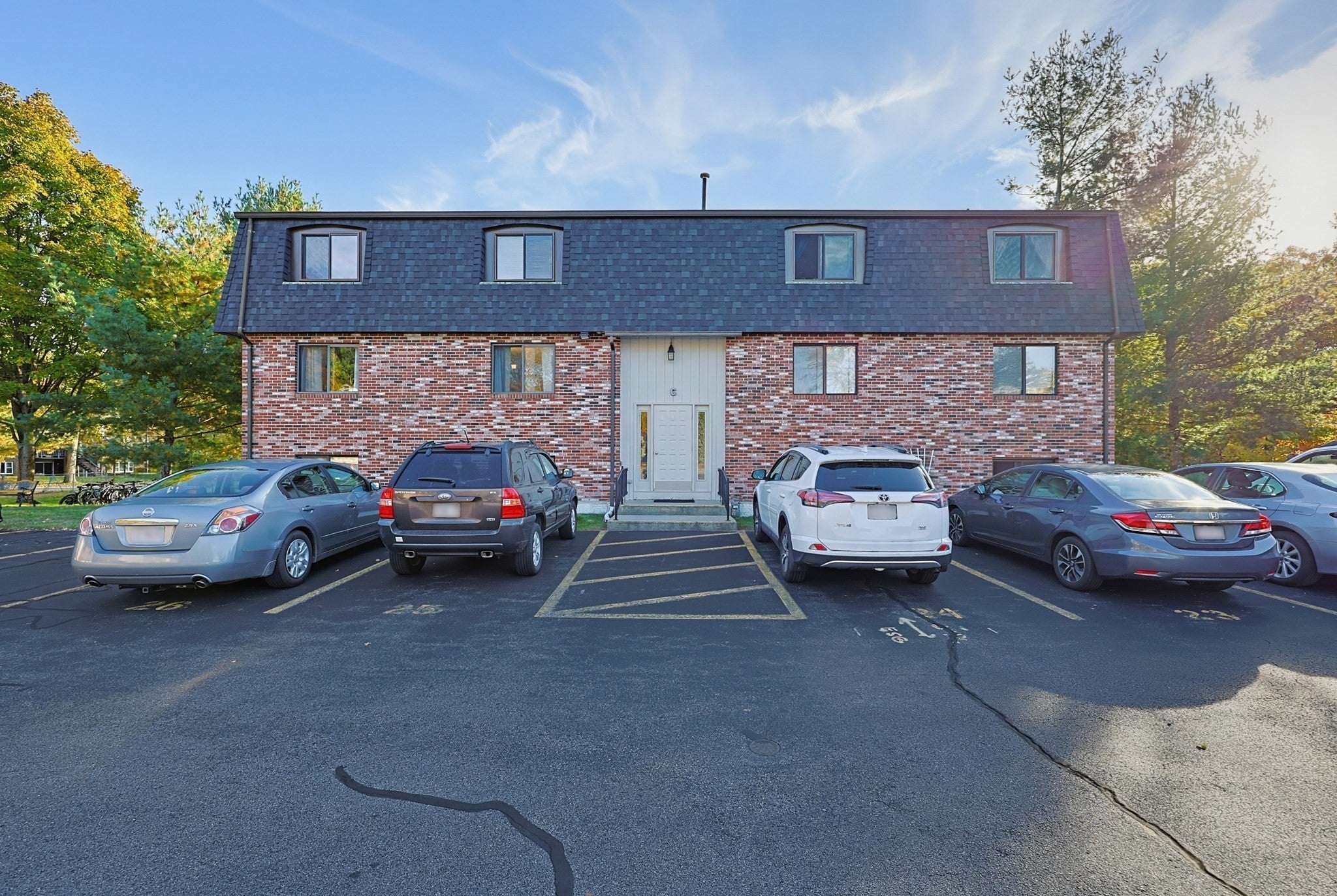 109 Maple St C3