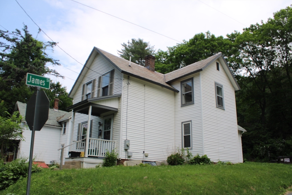 221 Hope St
