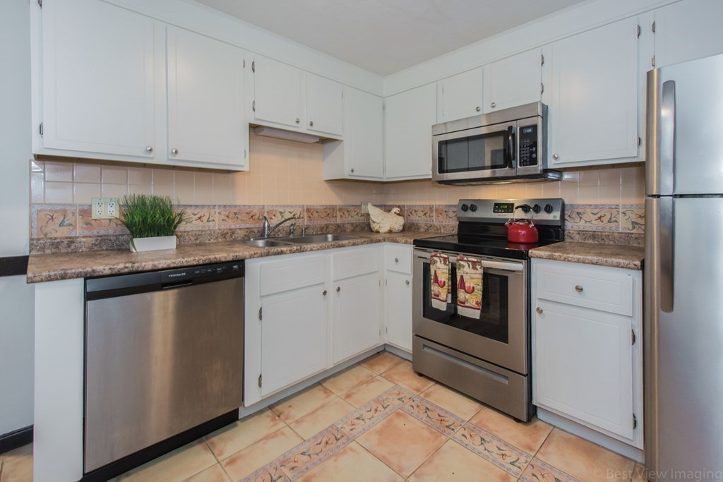 32 Spencer Rd 26M