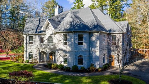 219 Chase Rd. Dartmouth MA 02747