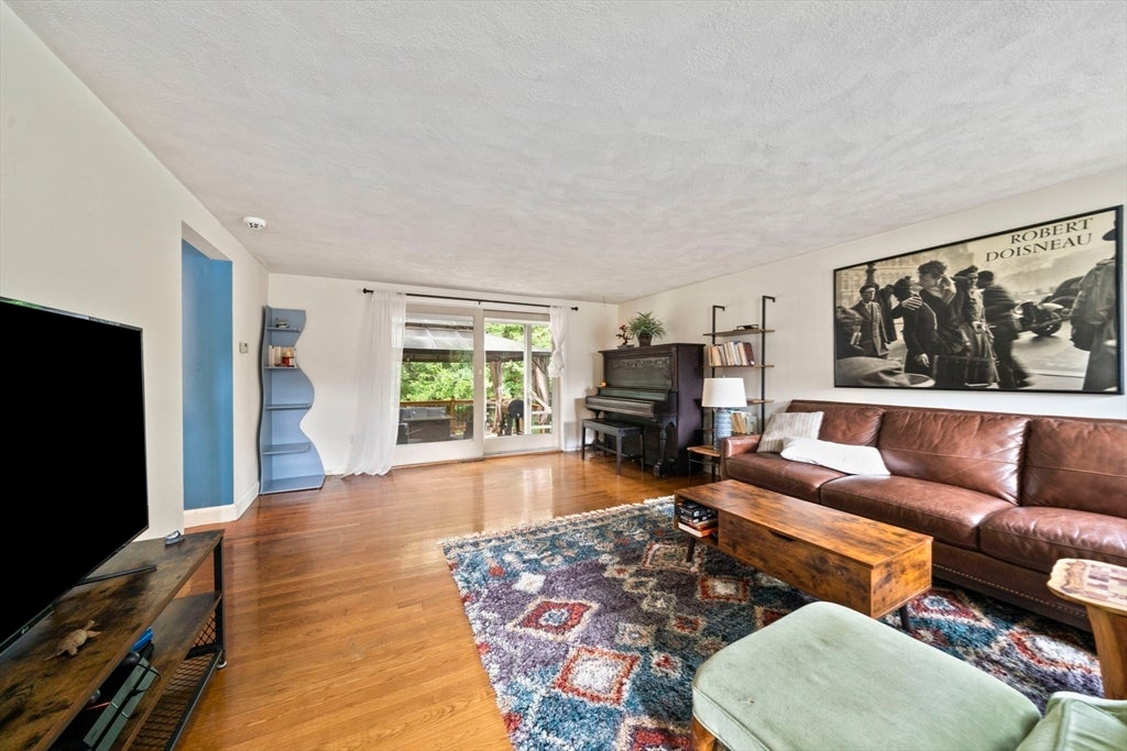 495 Thicket St, Weymouth, MA Photo #21