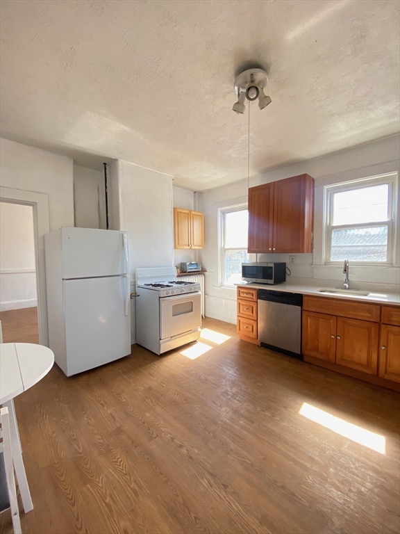 58 Aspinwall Ave 2