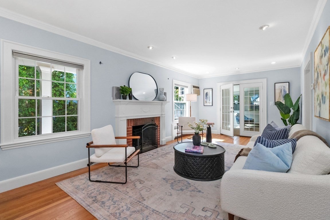 19 Saint Marys St