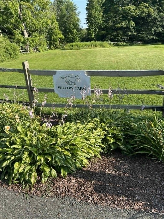 295 Old Post Rd