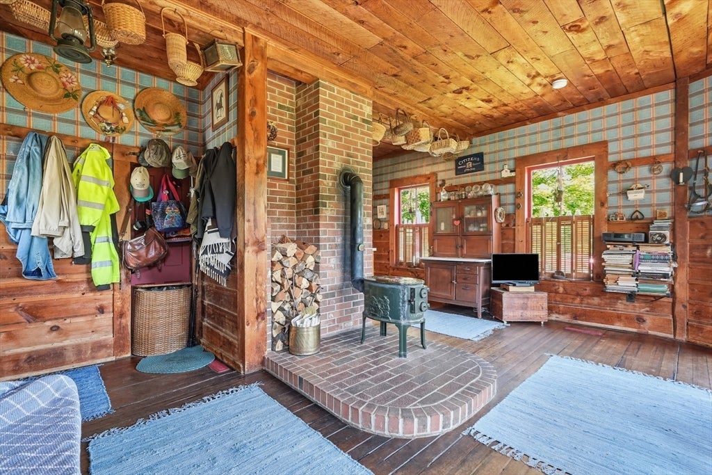 295 Old Post Rd, Worthington, MA, 295 Old Post Rd, Worthington, MA Photo #7