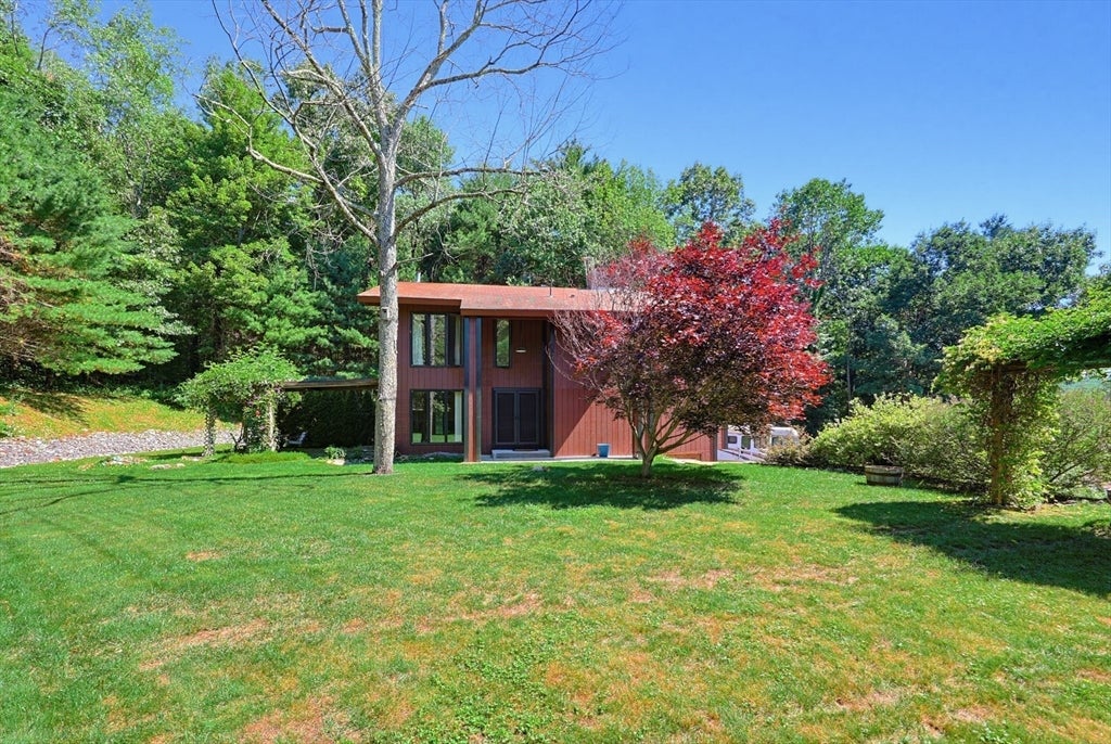 42 Jolicoeur Ave