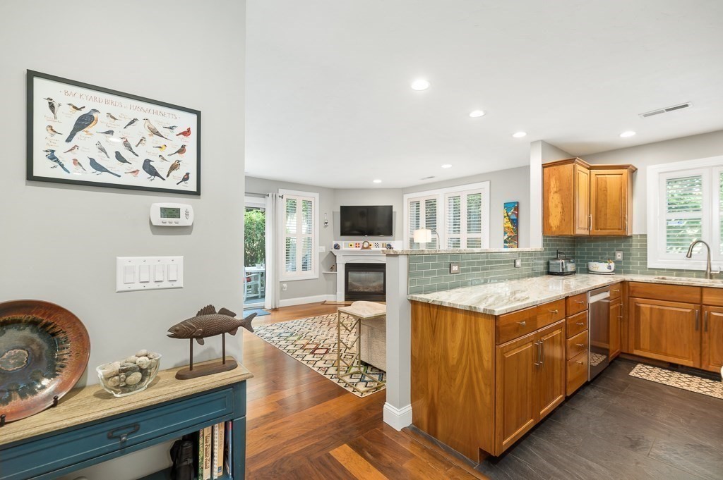 65 E Main St #3, Gloucester, MA, 65 E Main St #3, Gloucester, MA Photo #7
