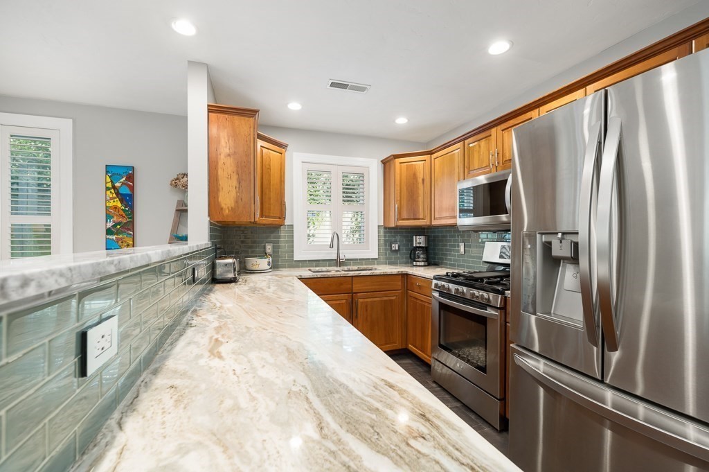 65 E Main St #3, Gloucester, MA, 65 E Main St #3, Gloucester, MA Photo #5