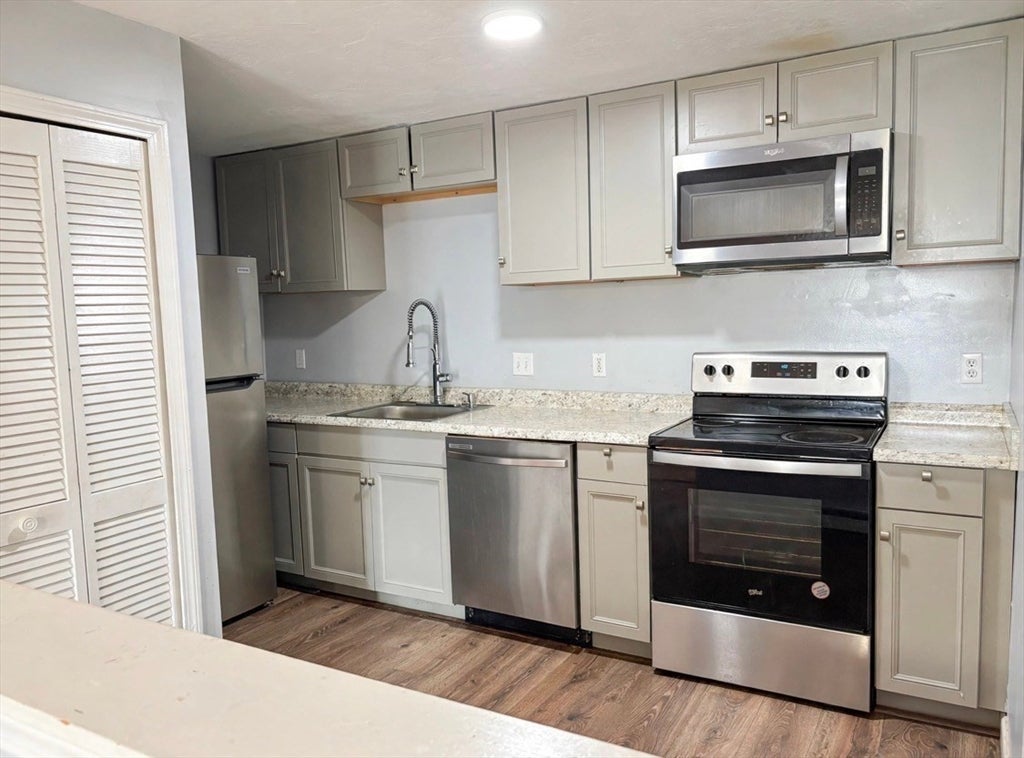 11 Gibbs ST #F85, Worcester, MA, 11 Gibbs ST #F85, Worcester, MA Photo #4