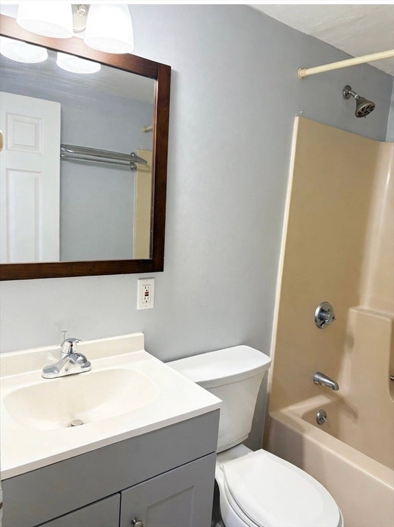 11 Gibbs ST #F85, Worcester, MA, 11 Gibbs ST #F85, Worcester, MA Photo #16