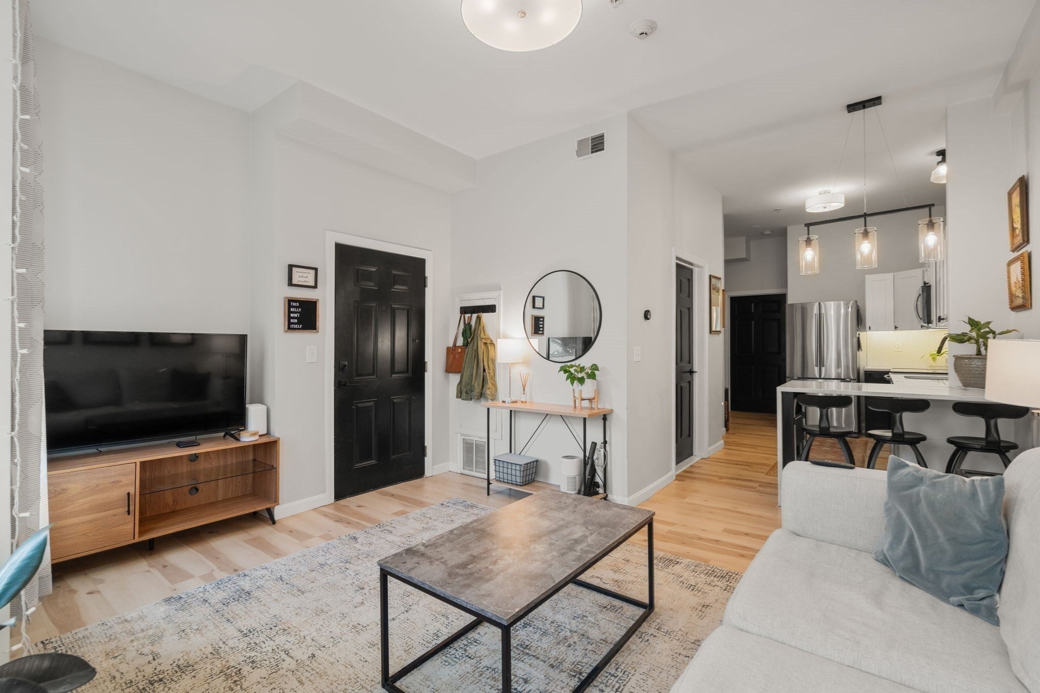 256 Bremen St #1, Boston, MA Photo #1