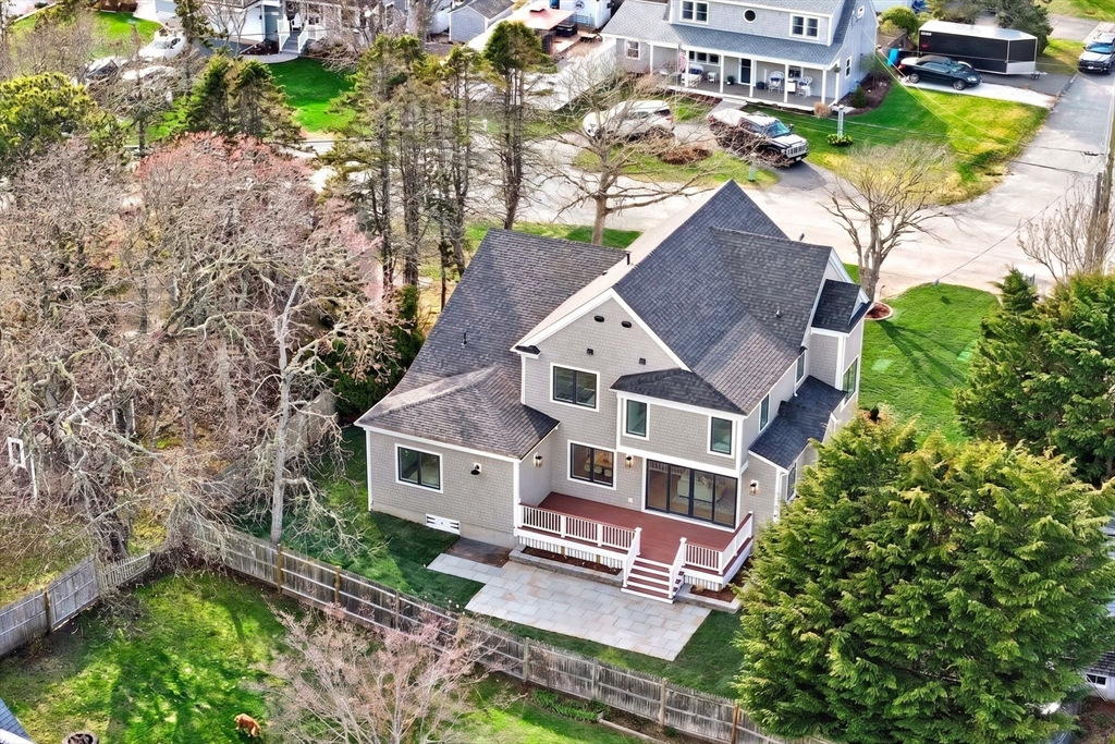 88 Pine Cone Dr