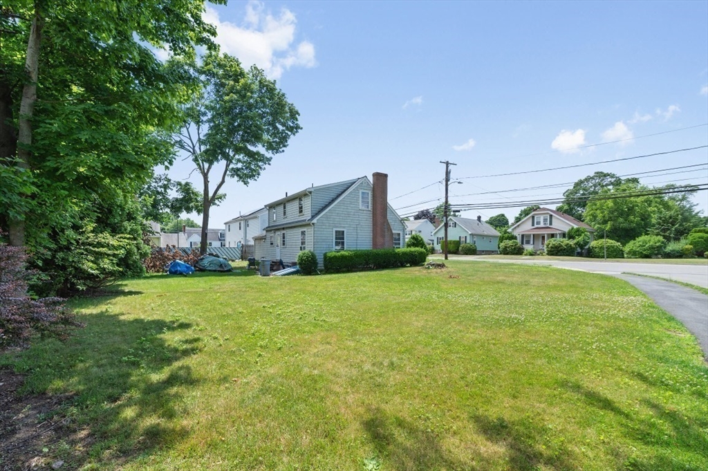 111 Warren St